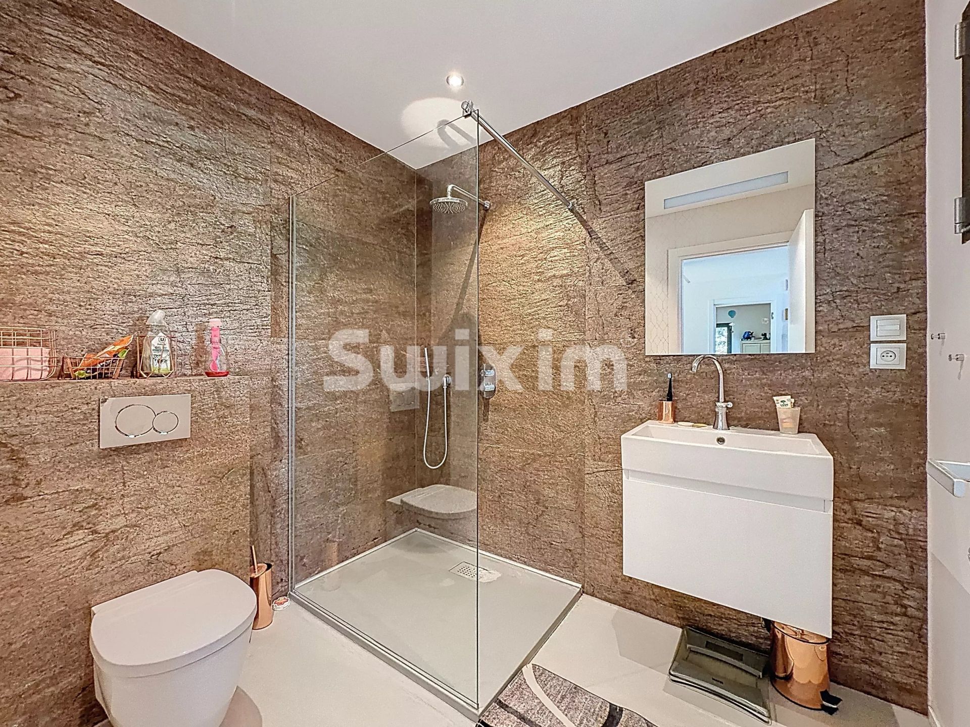 maison 7 Pièces en vente sur Saint-Genis-Pouilly (01630)