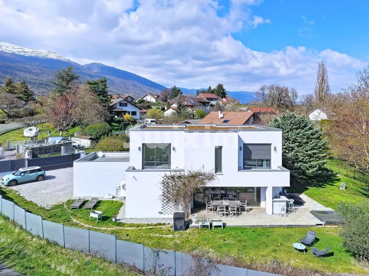 Vente Maison Saint-Genis-Pouilly 7&nbsp;Pièces 166&nbsp;m²
