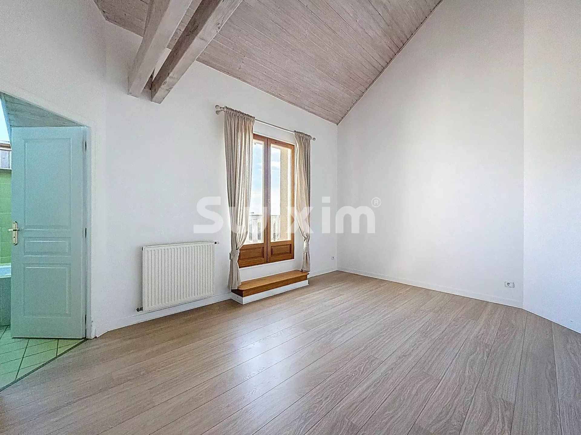 maison 7 Pièces en vente sur Grilly (01220)