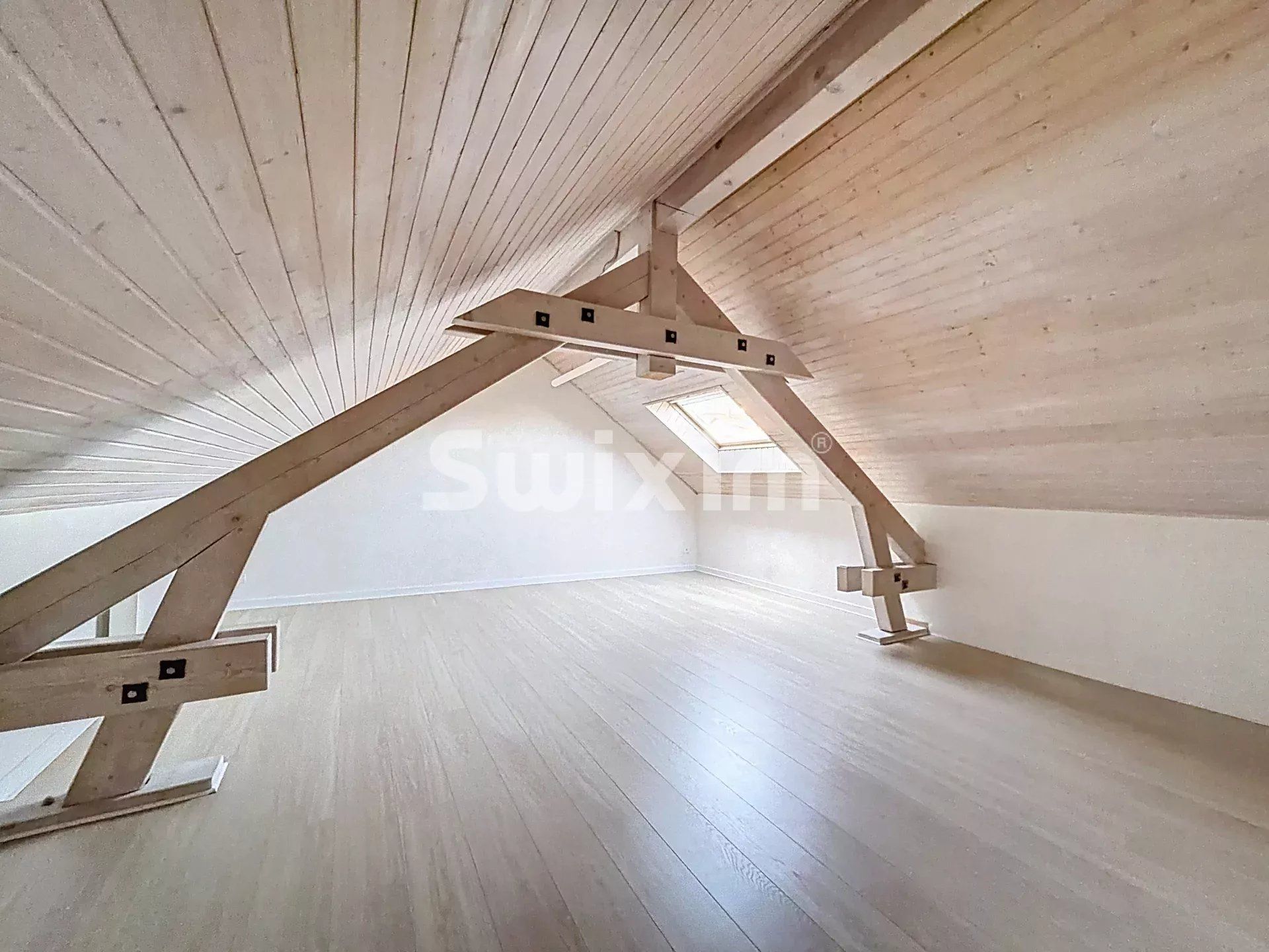 maison 7 Pièces en vente sur Grilly (01220)