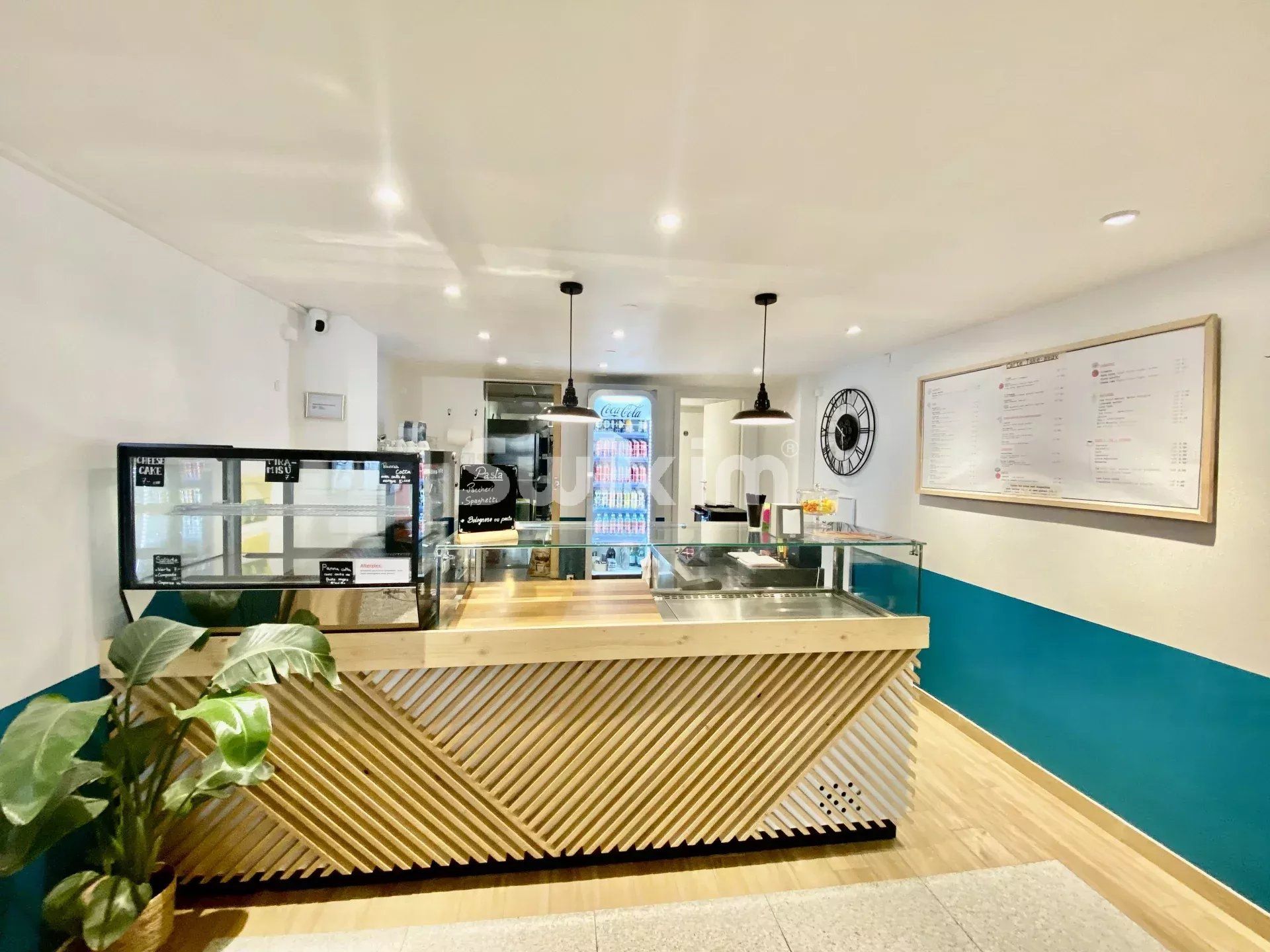 Vente Commerce Coppet 2&nbsp;Pièces 70&nbsp;m²