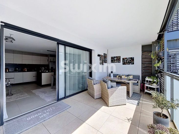 Sale Apartment Ornex 5&nbsp;Rooms 88&nbsp;m²