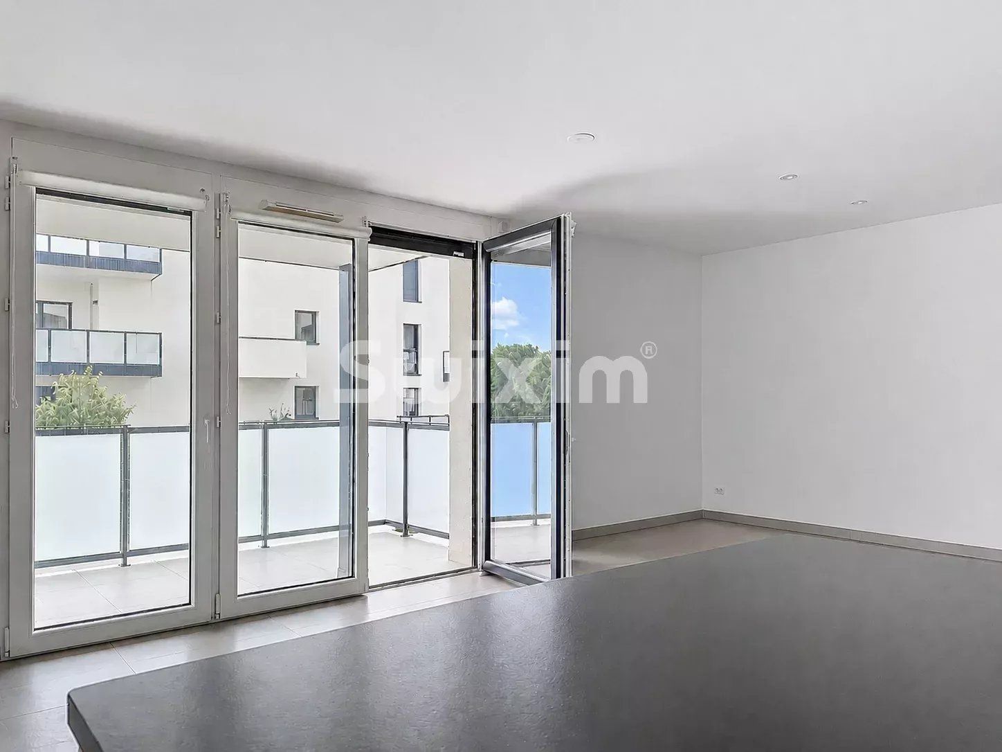 apartment 4 Rooms for sale on Ferney-Voltaire (01210)