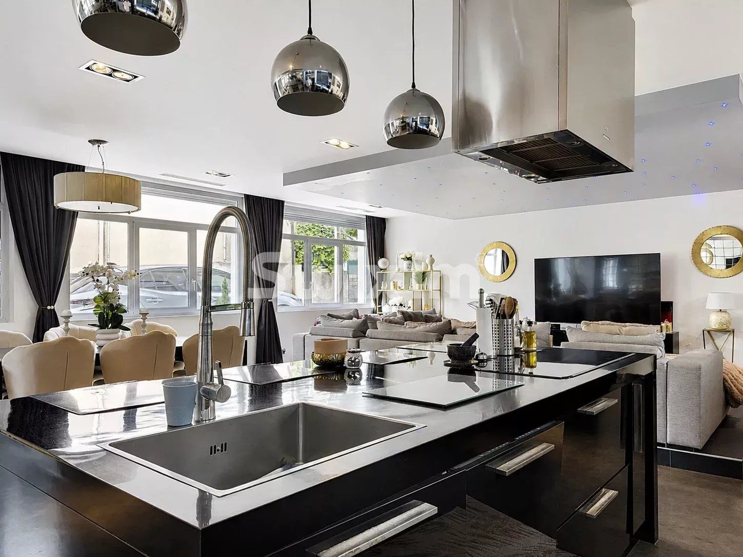 loft 4 Rooms for sale on Annemasse (74100)
