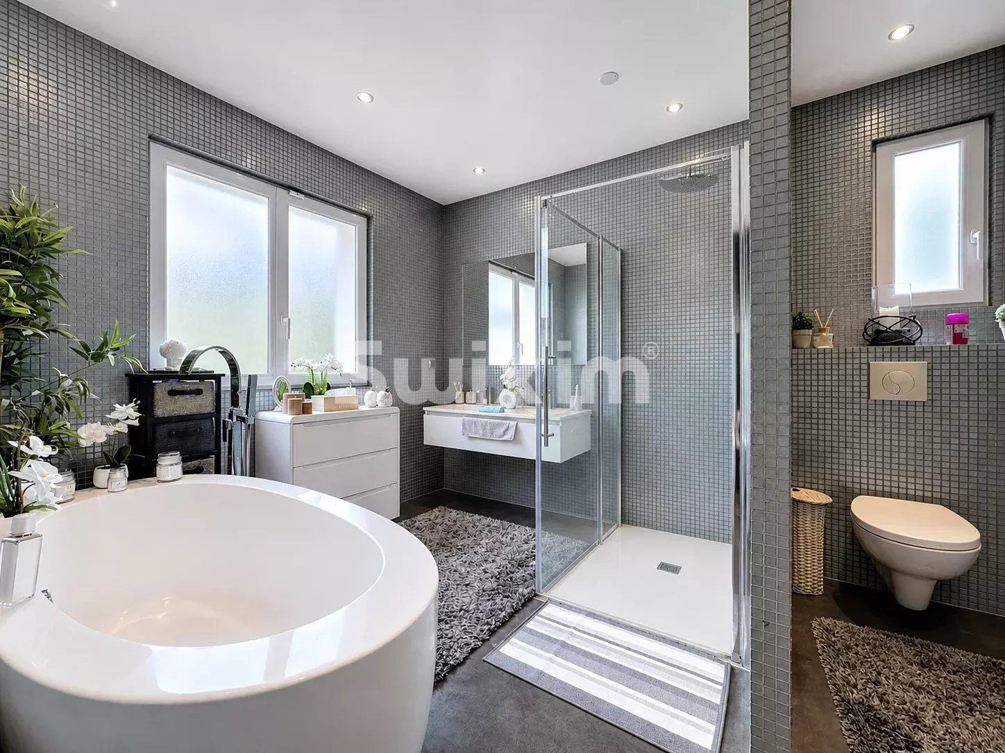 loft 4 Rooms for sale on Annemasse (74100)
