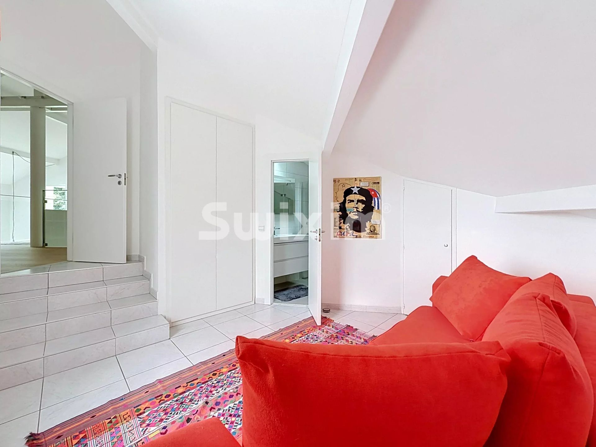 house 6 Rooms for sale on Échenevex (01170)