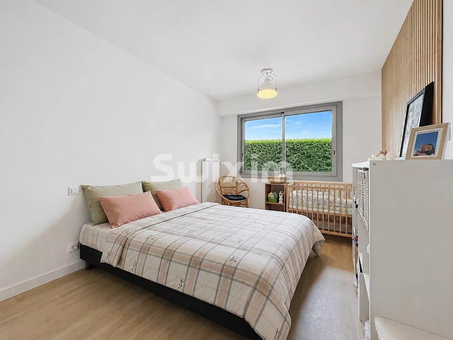 apartment 2 Rooms for sale on Saint-Genis-Pouilly (01630)