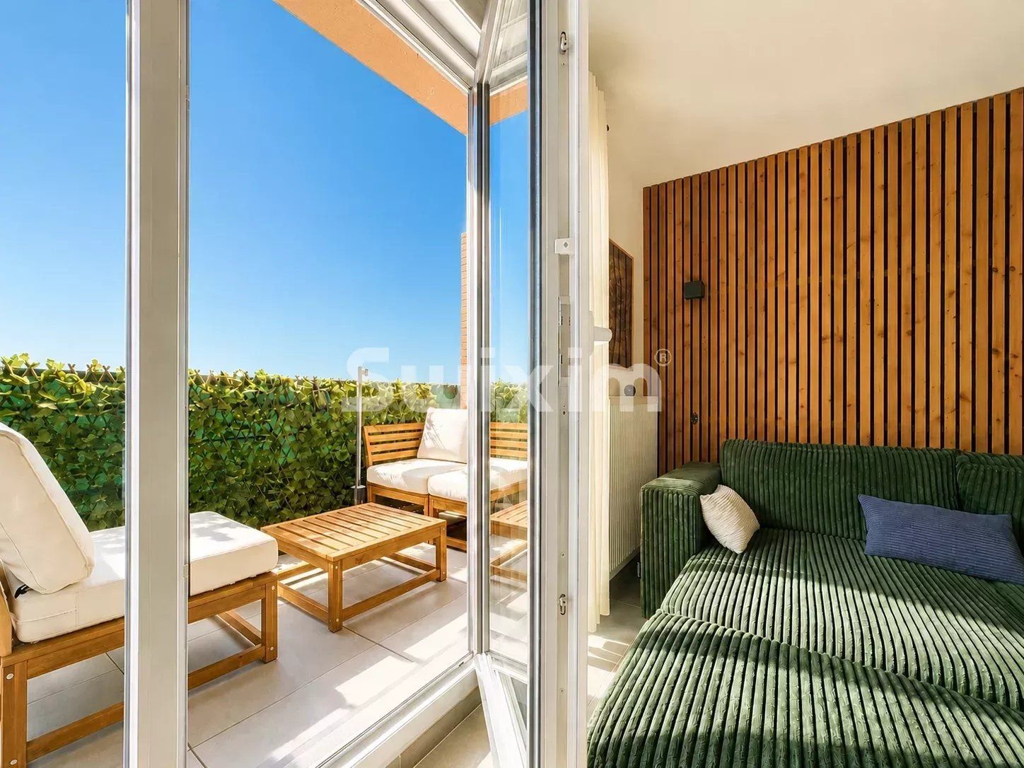 apartment 3 Rooms for sale on Cessy (01170)