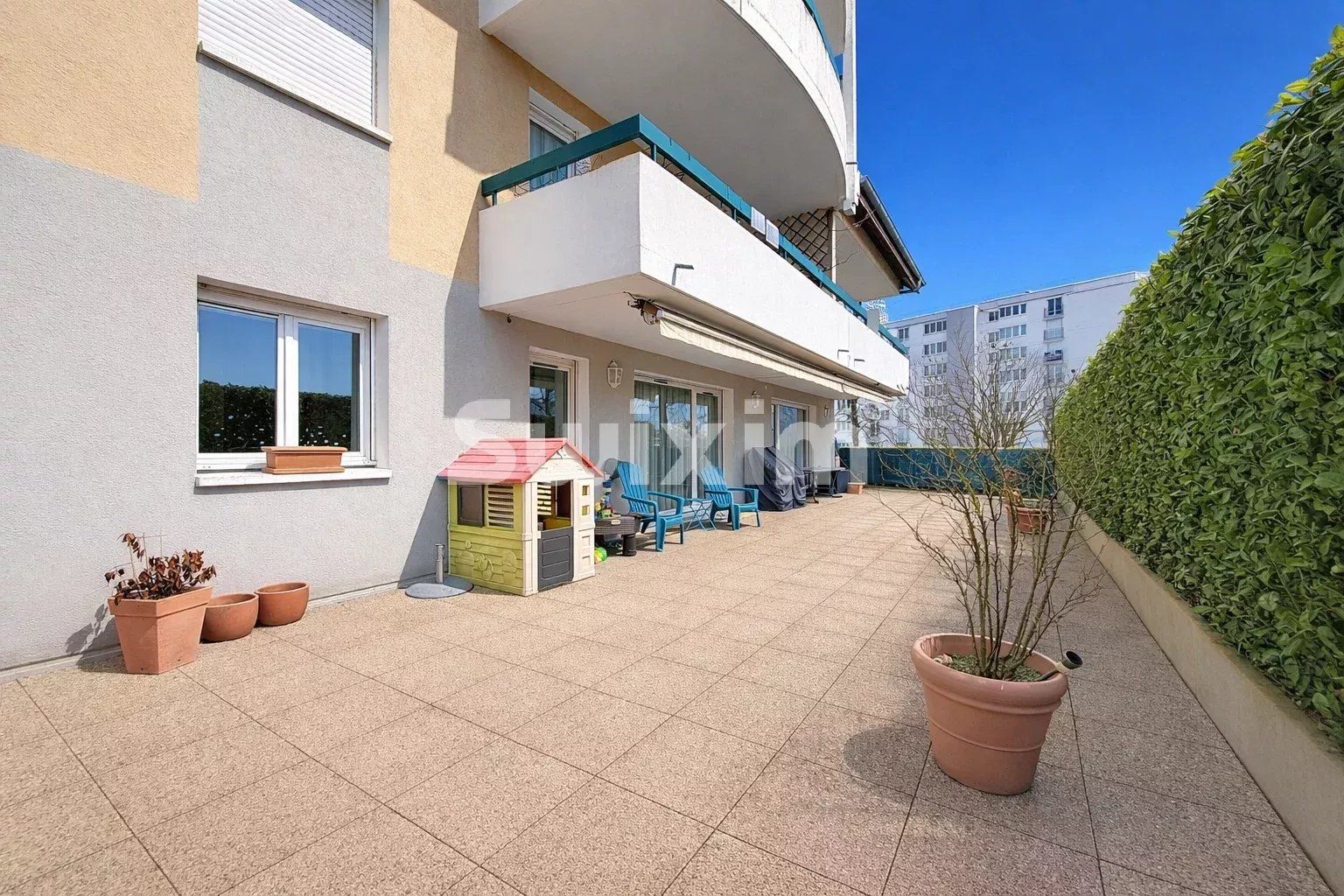 apartment 4 Rooms for sale on Ferney-Voltaire (01210)