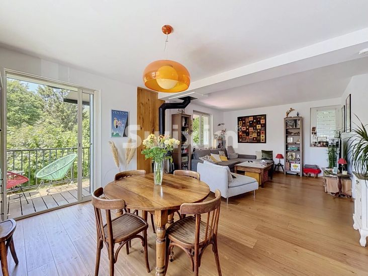 Vente Maison Divonne-les-Bains 6&nbsp;Pièces 158&nbsp;m²