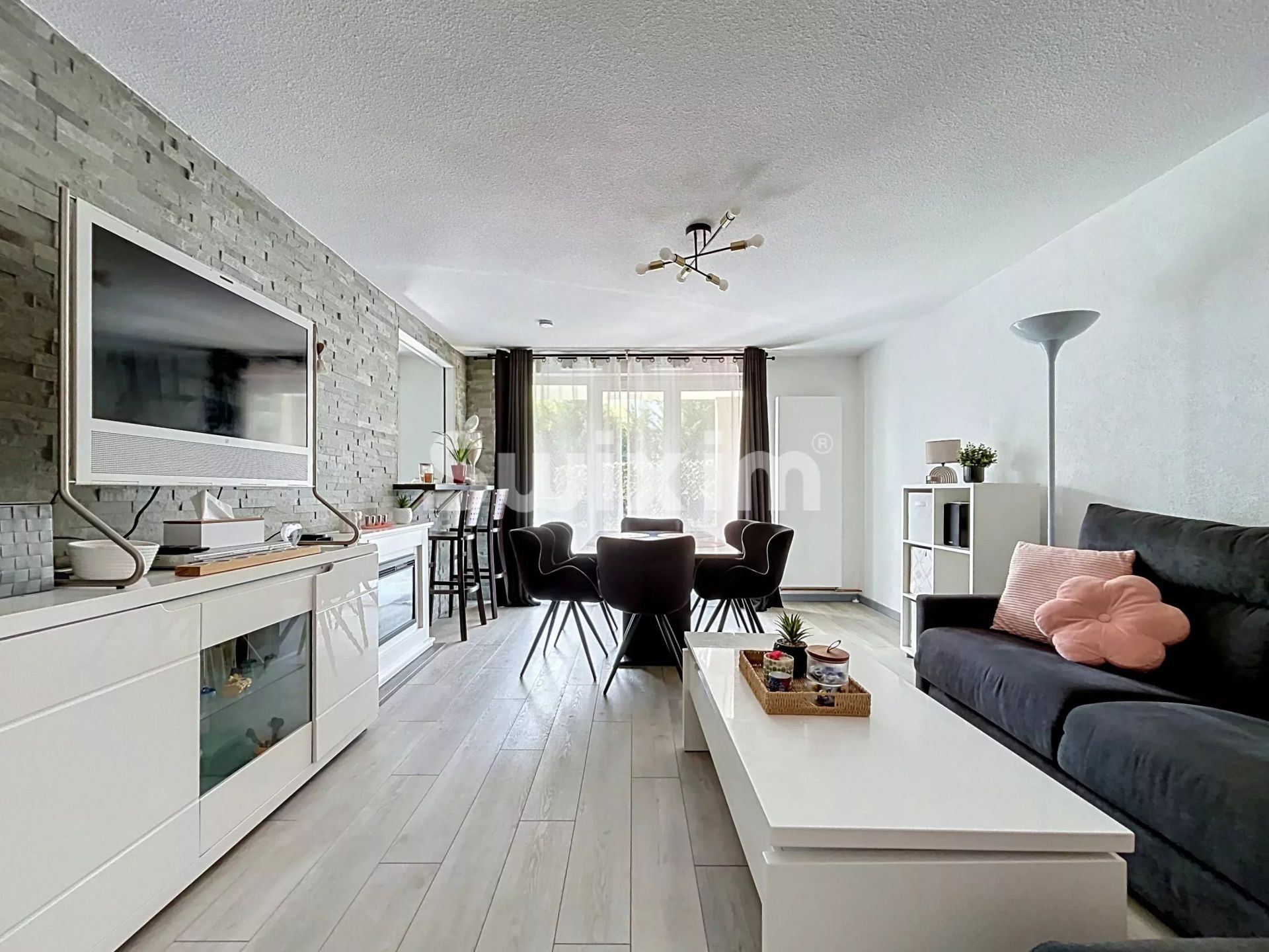 apartment 3 Rooms for sale on Gex (01170)