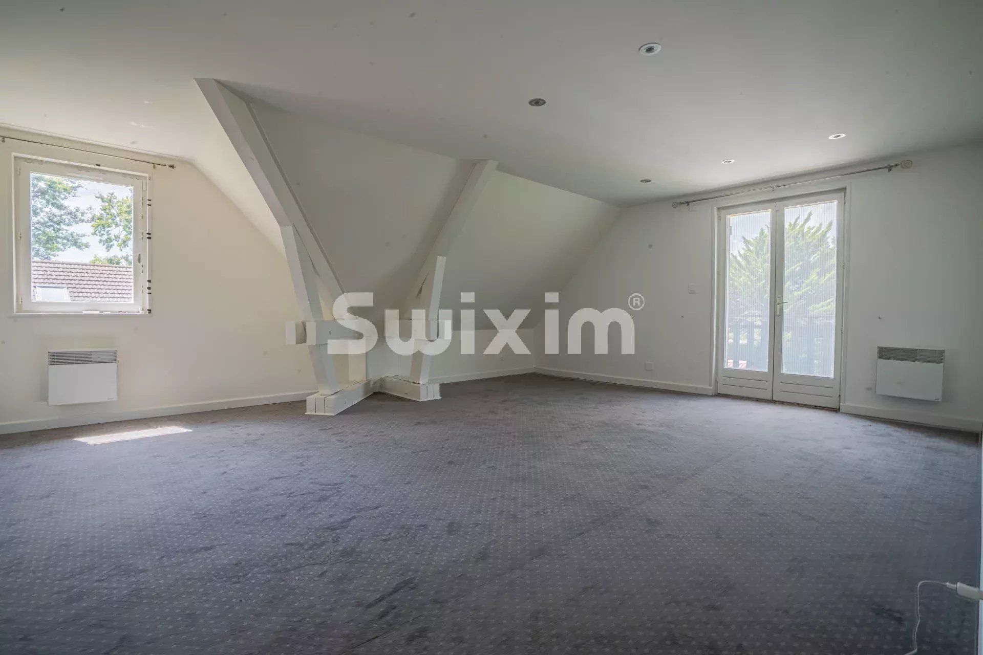 maison 8 Pièces en vente sur Cessy (01170)