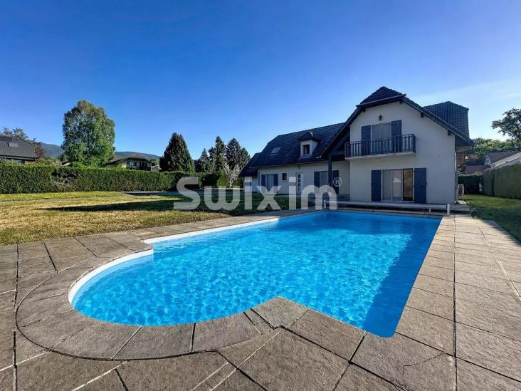 Vente Maison Cessy 8&nbsp;Pièces 223&nbsp;m²