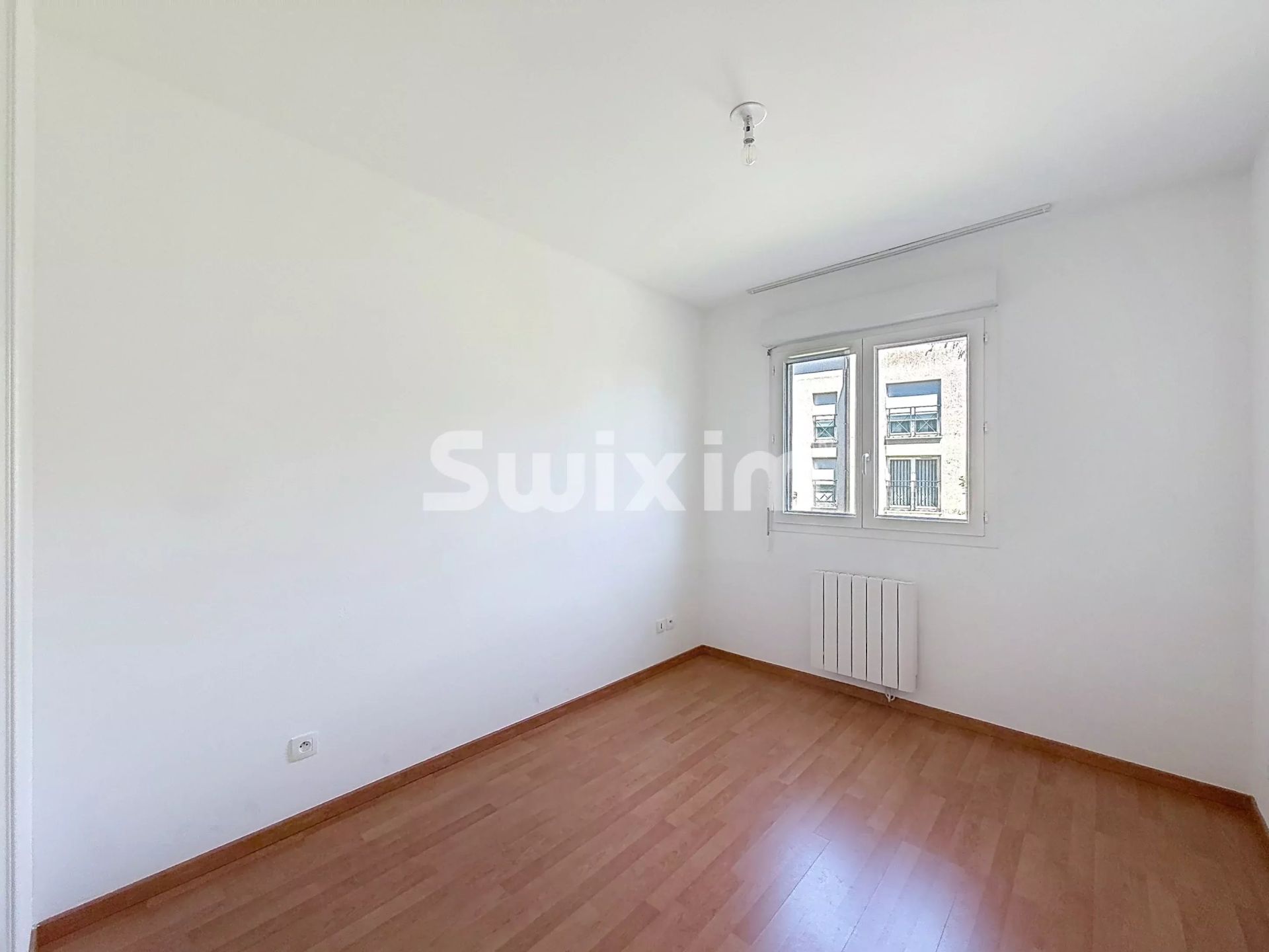 apartment 4 Rooms for sale on Prévessin-Moëns (01280)