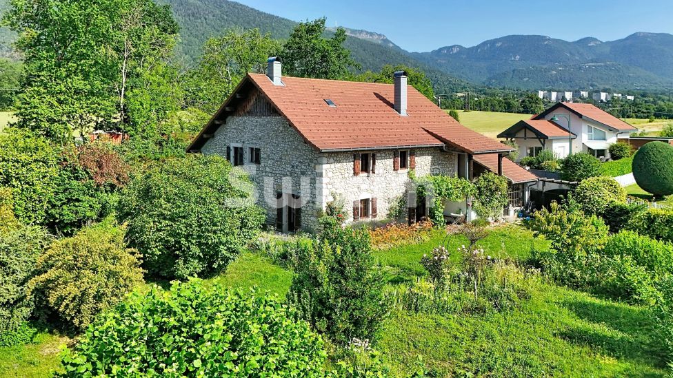 Vente Maison Échenevex 6&nbsp;Pièces 399&nbsp;m²
