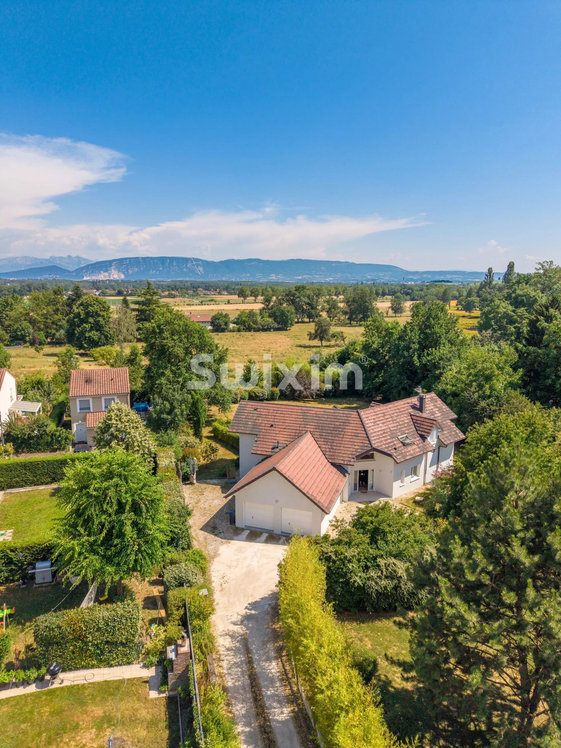 maison 5 Pièces en vente sur Saint-Genis-Pouilly (01630)