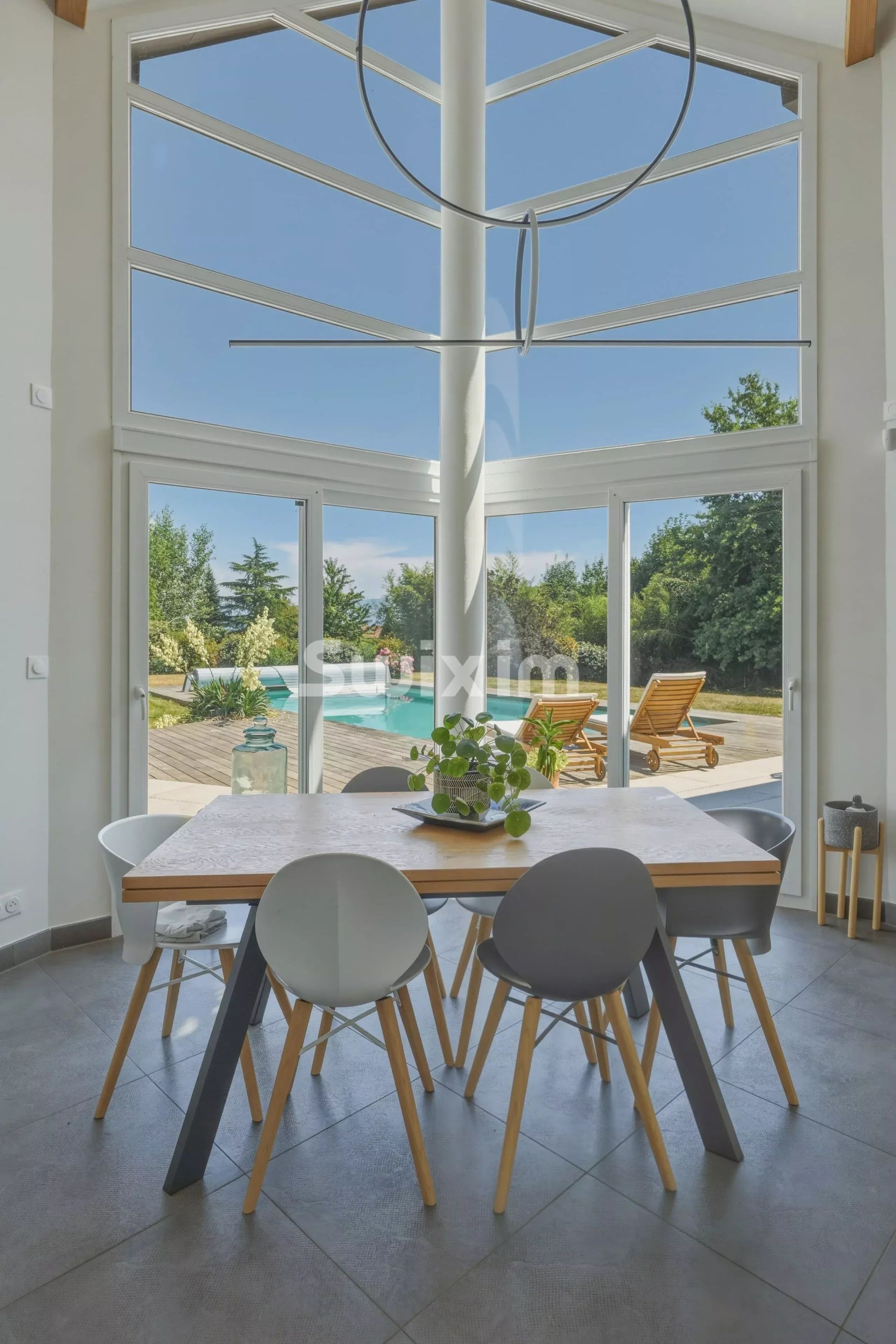 maison 5 Pièces en vente sur Saint-Genis-Pouilly (01630)