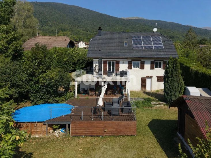 Sale House Crozet 6&nbsp;Rooms 195&nbsp;m²