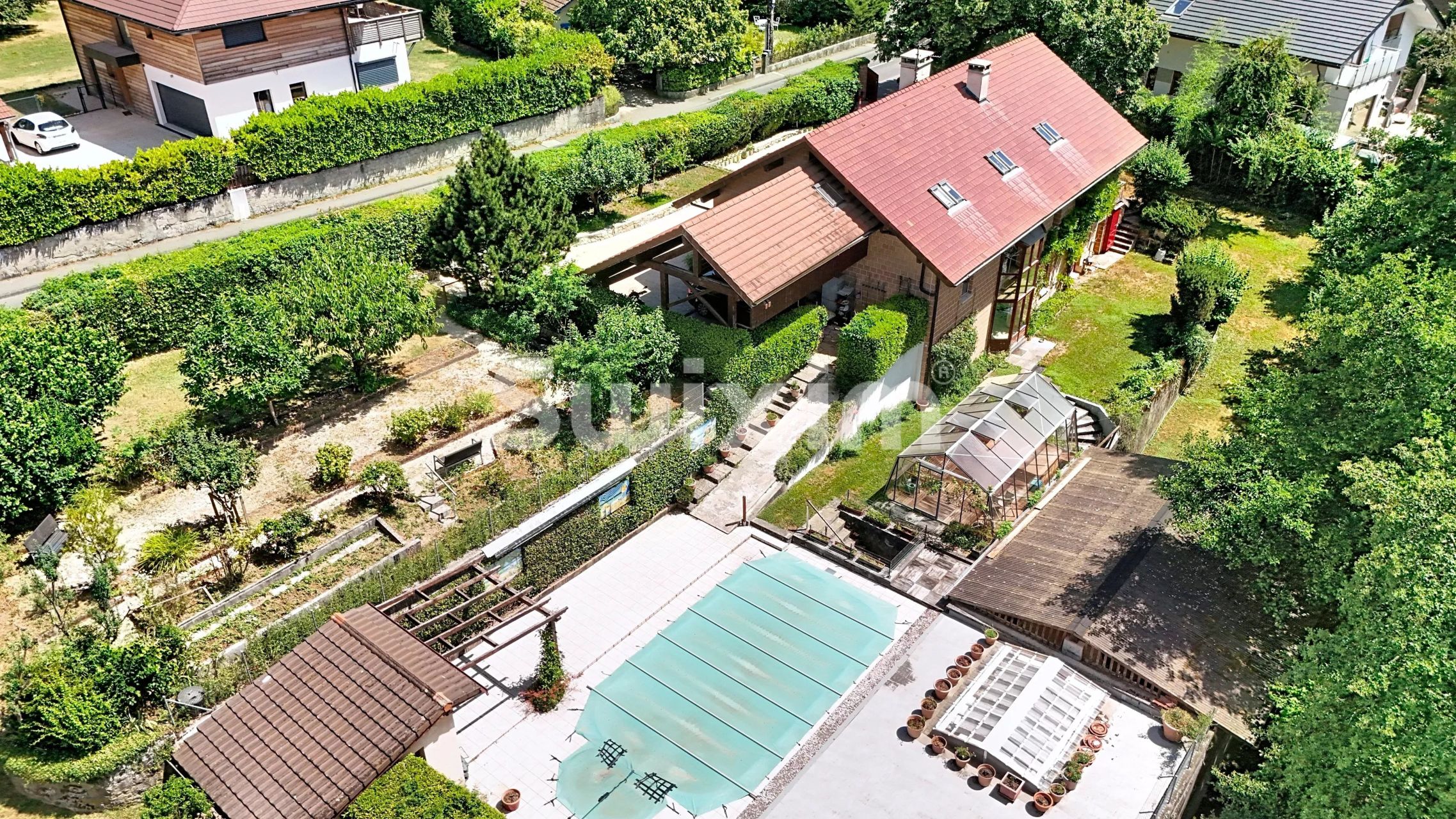 maison 10 Pièces en vente sur Divonne-les-Bains (01220)