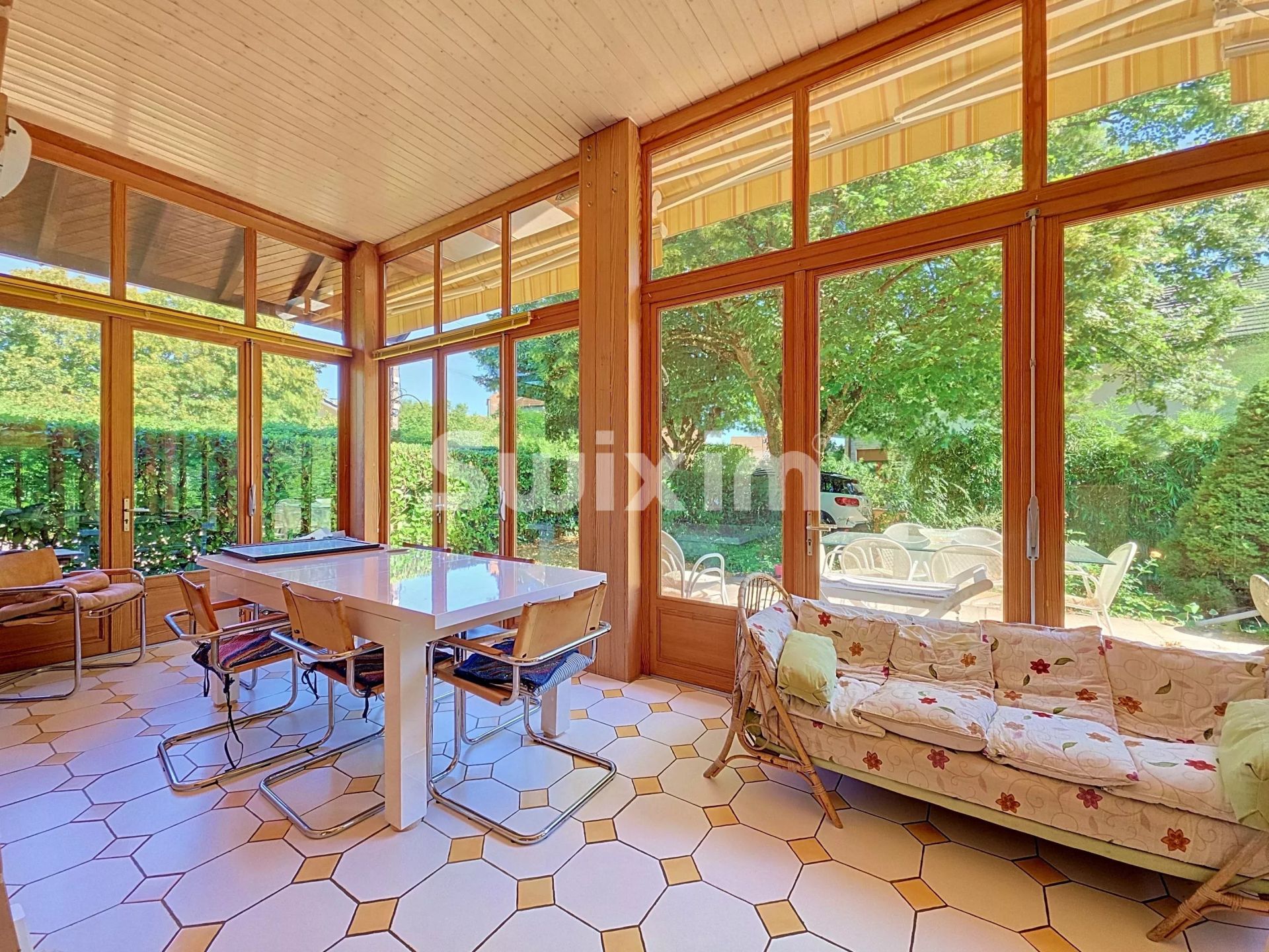 maison 10 Pièces en vente sur Divonne-les-Bains (01220)