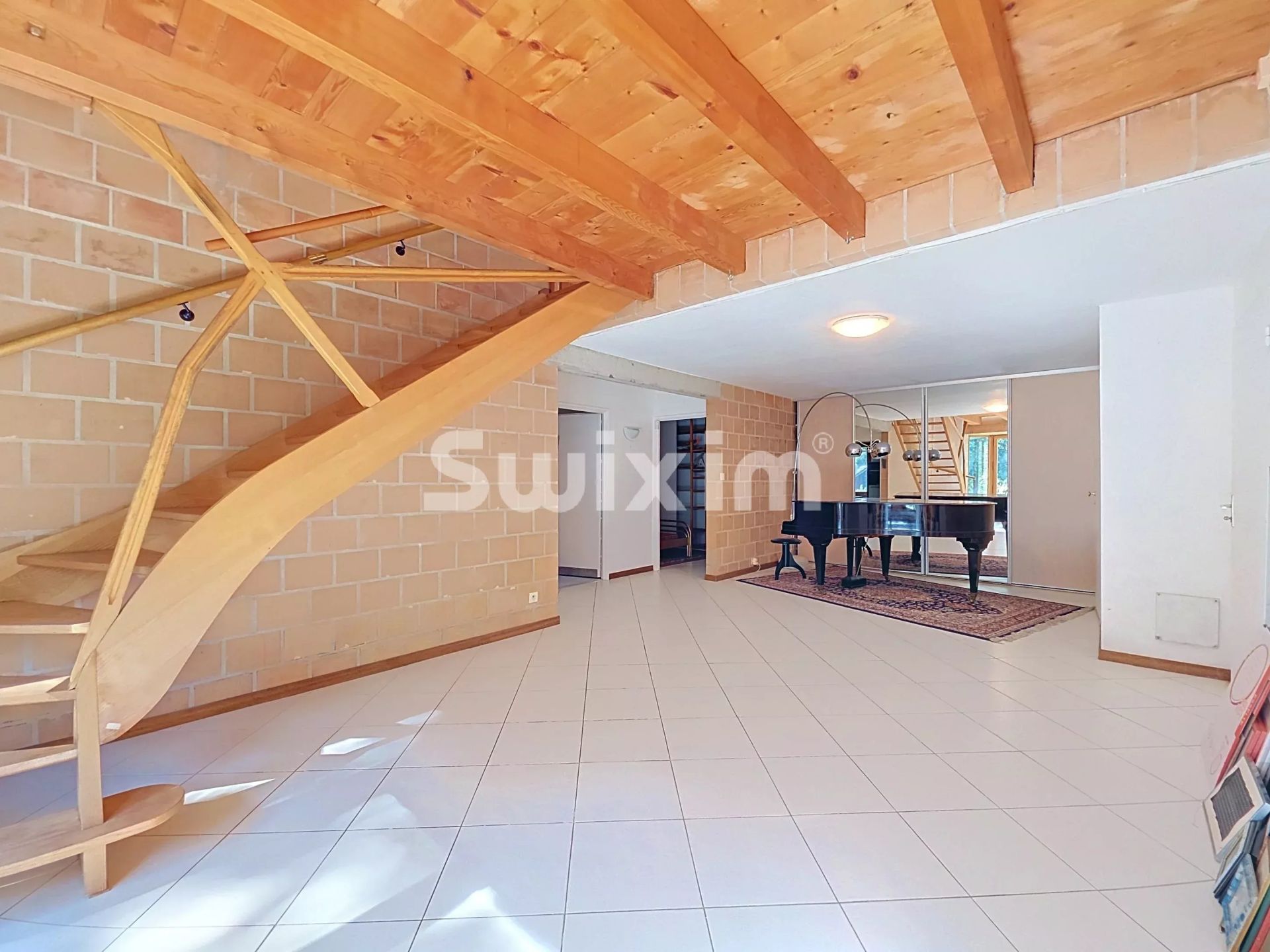 maison 10 Pièces en vente sur Divonne-les-Bains (01220)
