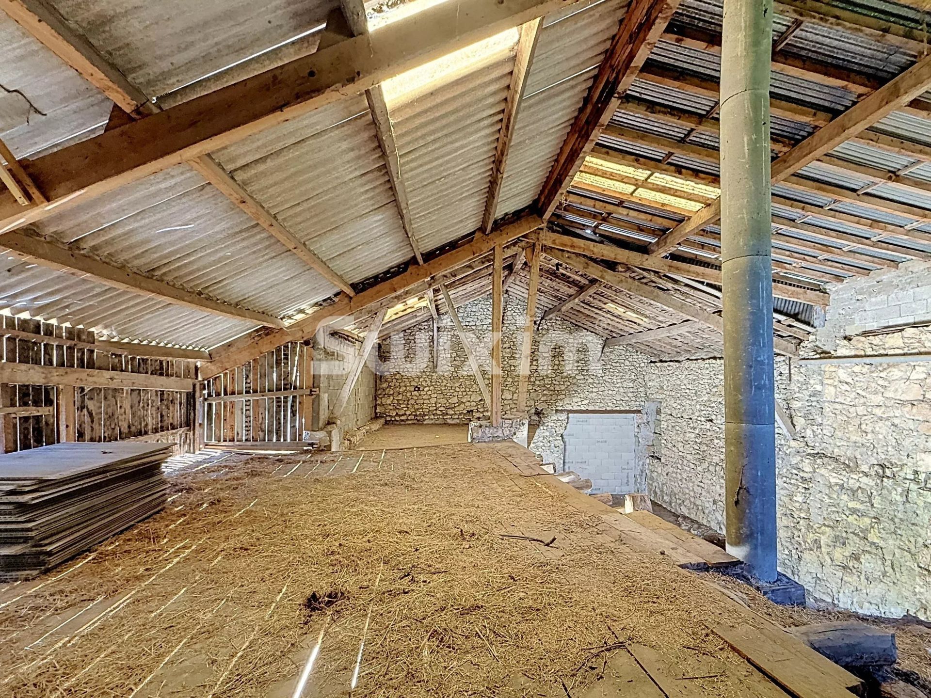 maison 1 pièce en vente sur Valserhône (01200)