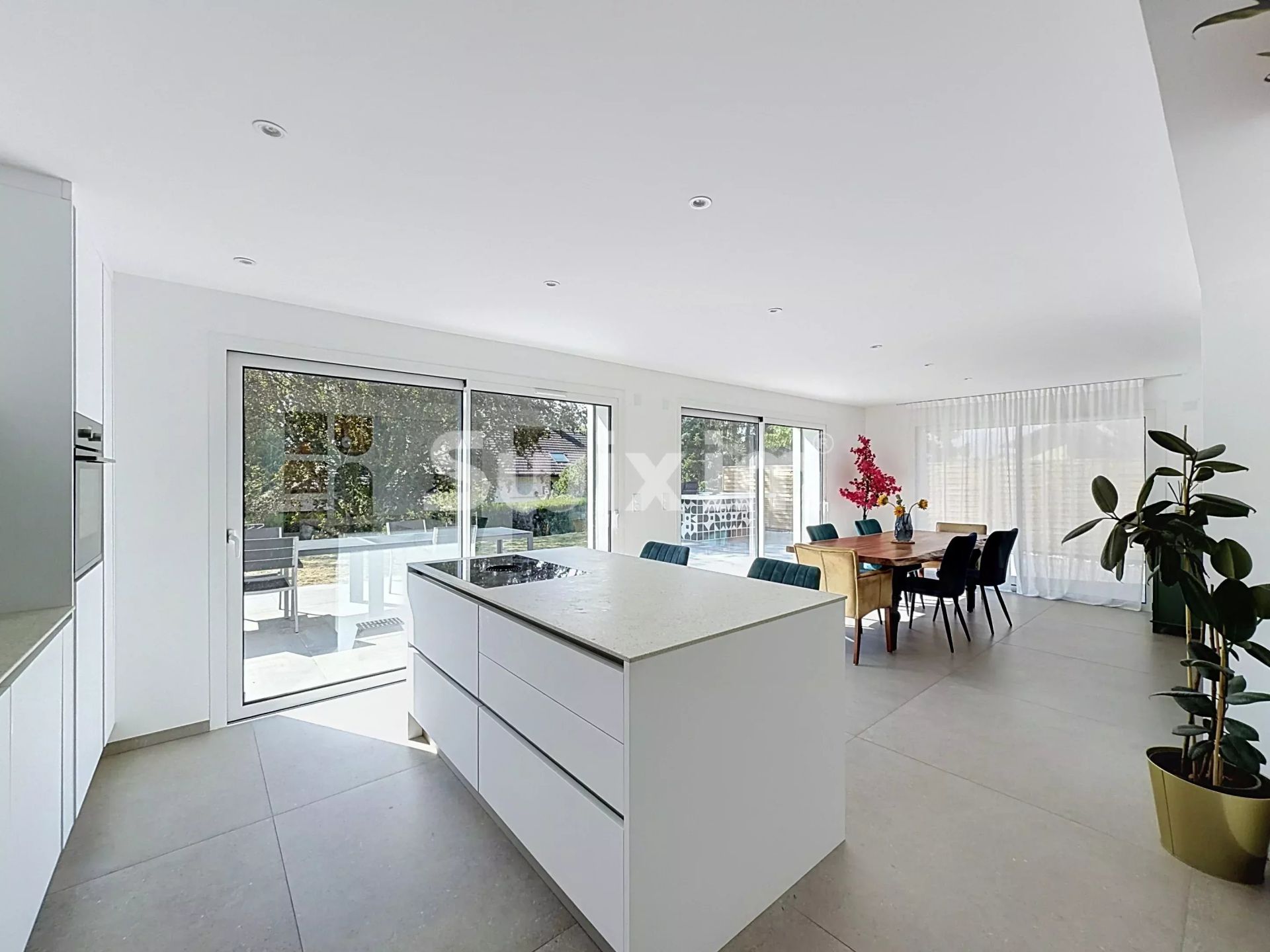 maison 8 Pièces en vente sur Prévessin-Moëns (01280)