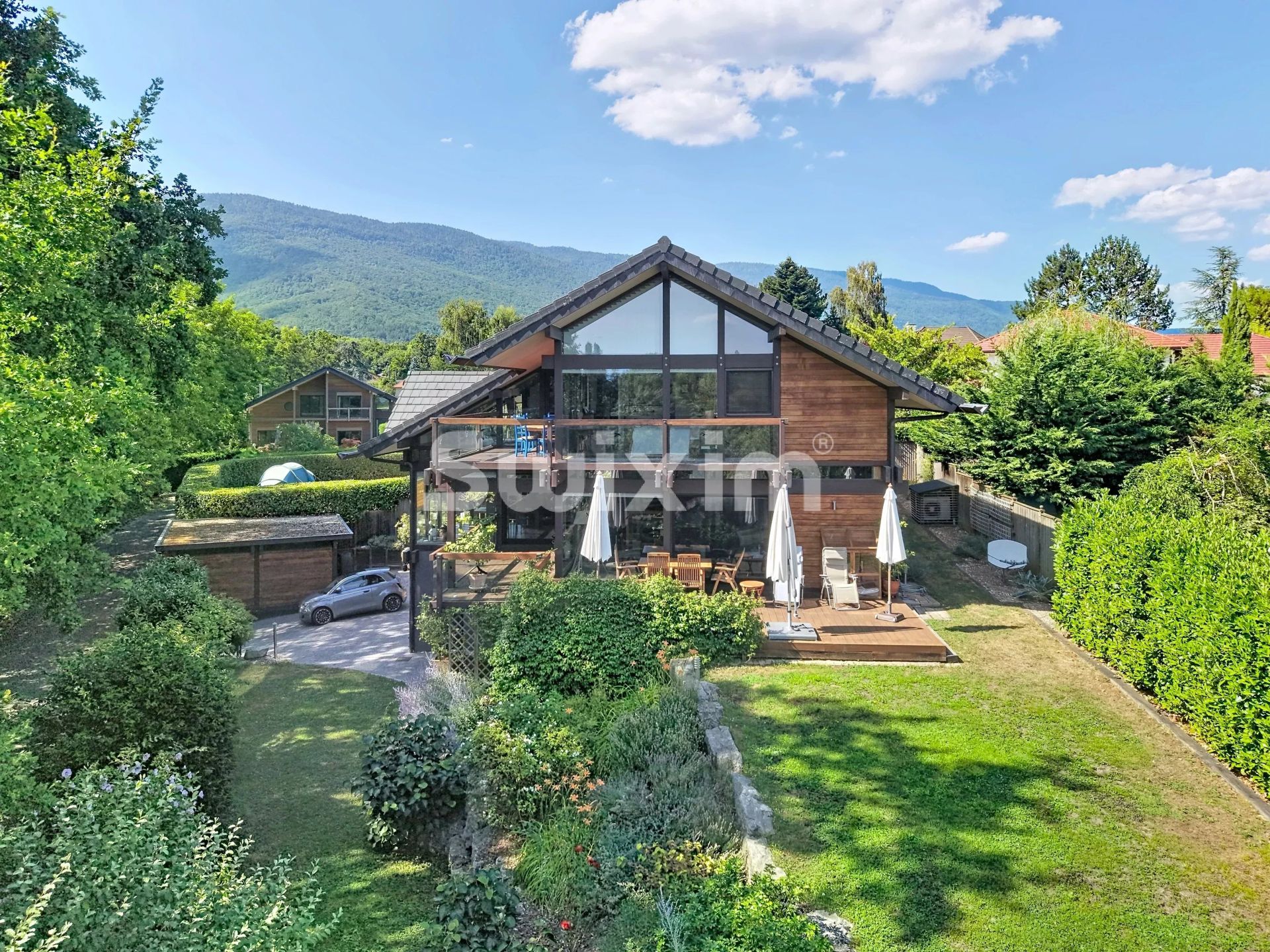 maison 10 Pièces en vente sur Divonne-les-Bains (01220)
