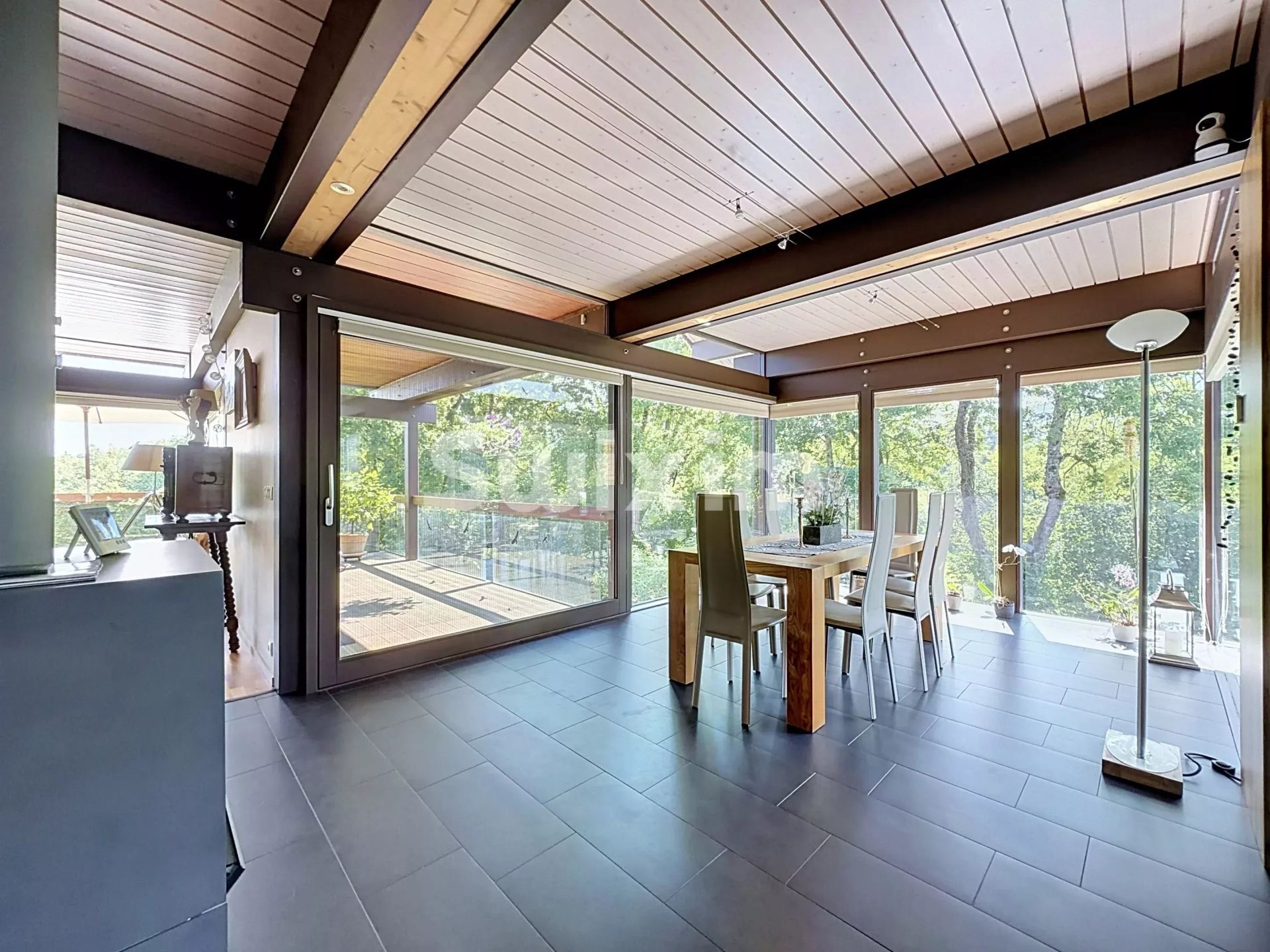 maison 10 Pièces en vente sur Divonne-les-Bains (01220)