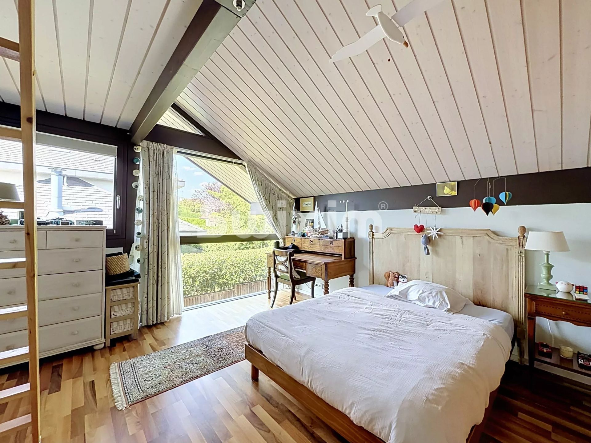 maison 10 Pièces en vente sur Divonne-les-Bains (01220)