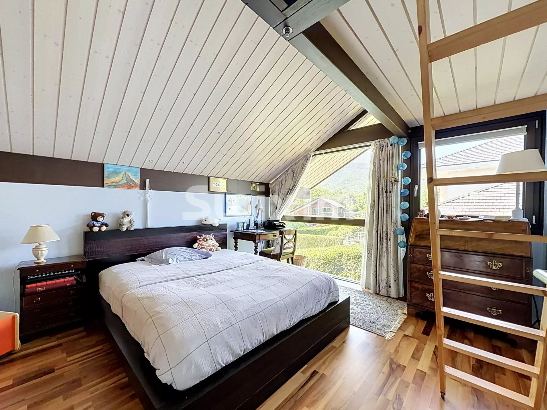 maison 10 Pièces en vente sur Divonne-les-Bains (01220)