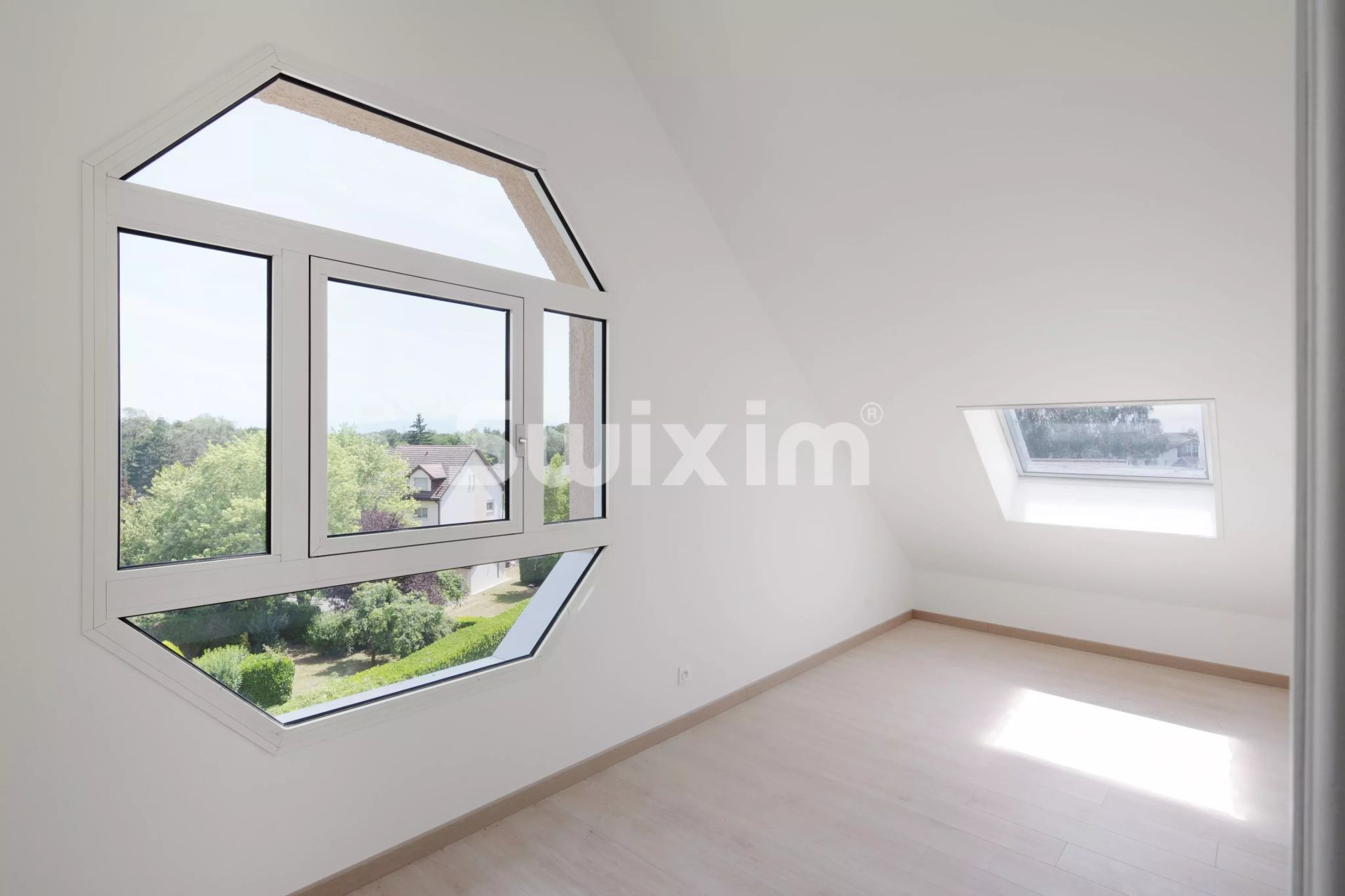 appartement 6 Pièces en vente sur Divonne-les-Bains (01220)