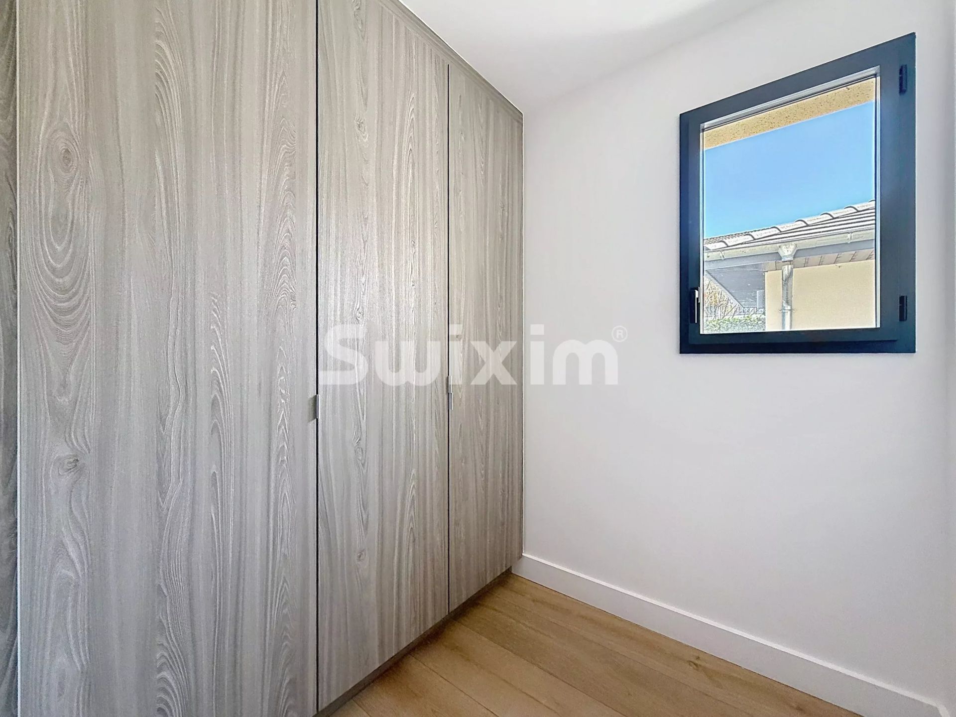 house 6 Rooms for sale on Prévessin-Moëns (01280)
