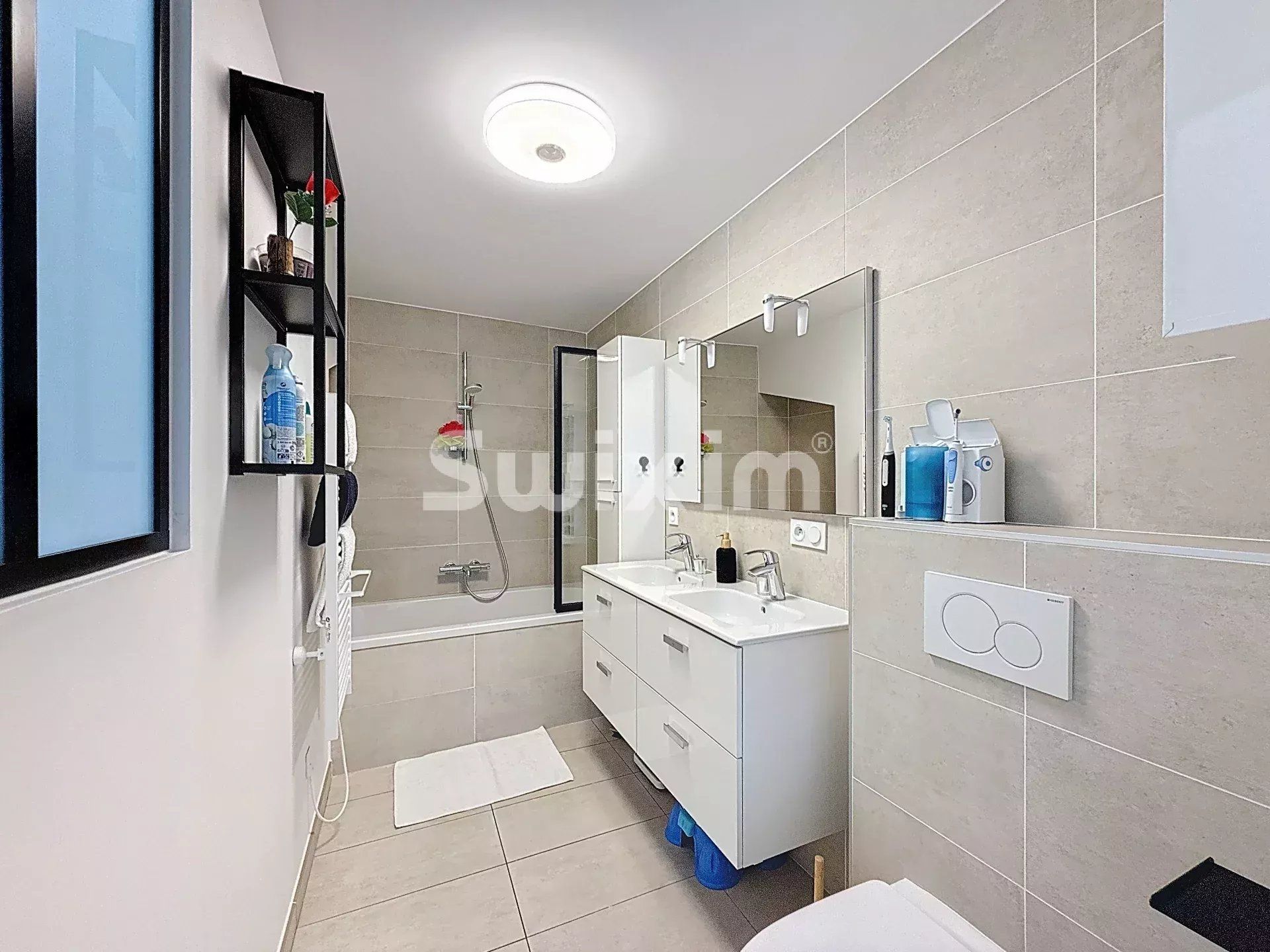 apartment 6 Rooms for sale on Divonne-les-Bains (01220)