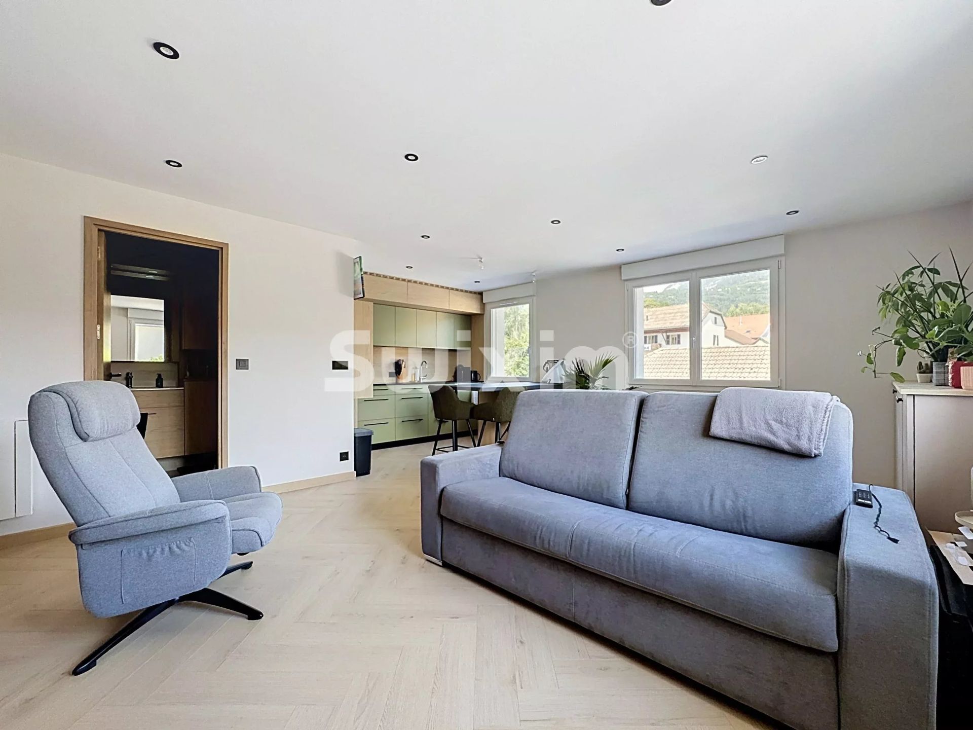 apartment 2 Rooms for sale on Gex (01170)