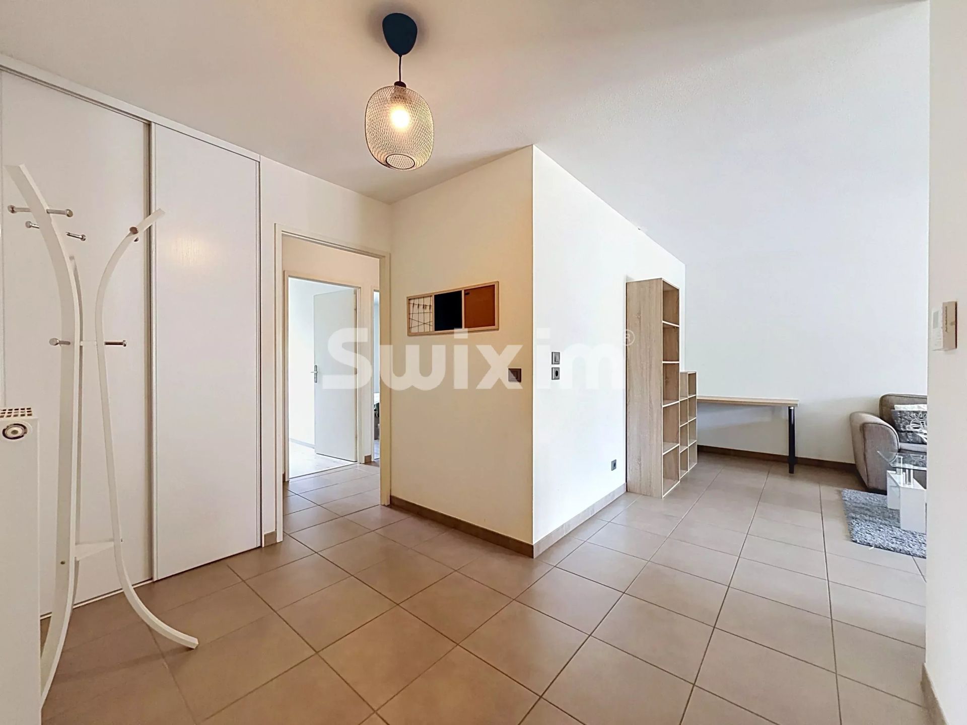 apartment 3 Rooms for sale on Saint-Genis-Pouilly (01630)