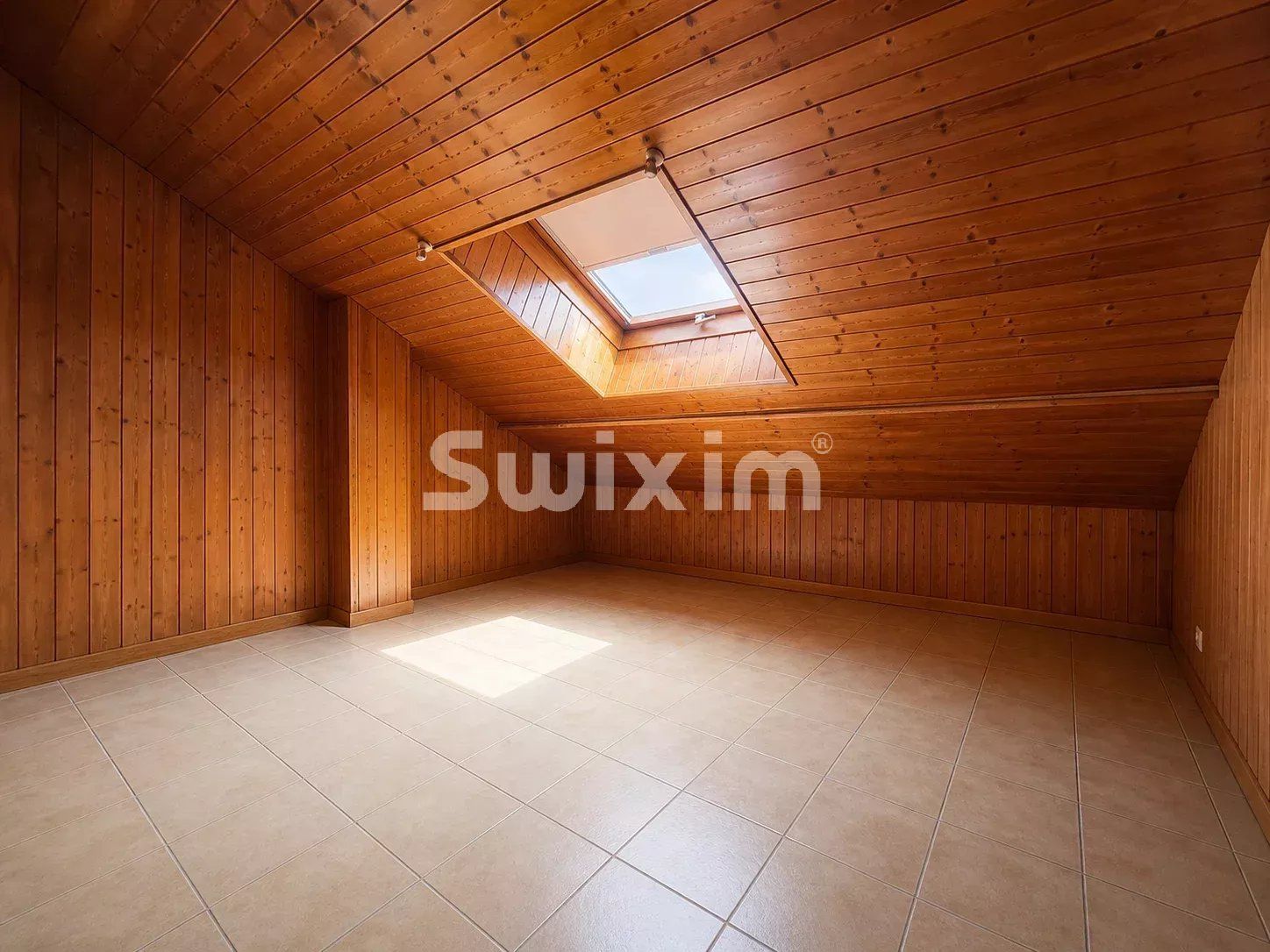 house 6 Rooms for sale on Cluses (74300)